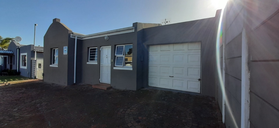 2 Bedroom Property for Sale in Jagtershof Western Cape